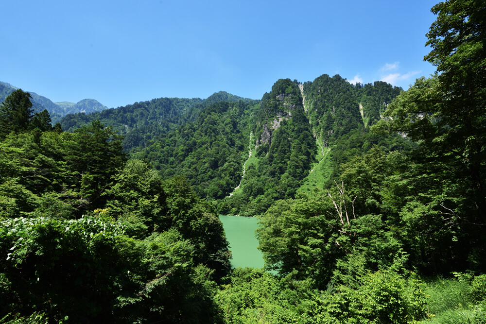 出し六峰