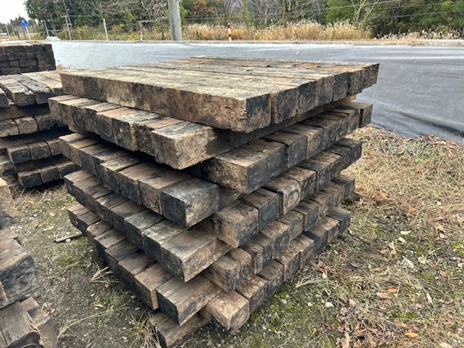 交換済み枕木の無償提供について│黒部峡谷鉄道トロッコ電車 