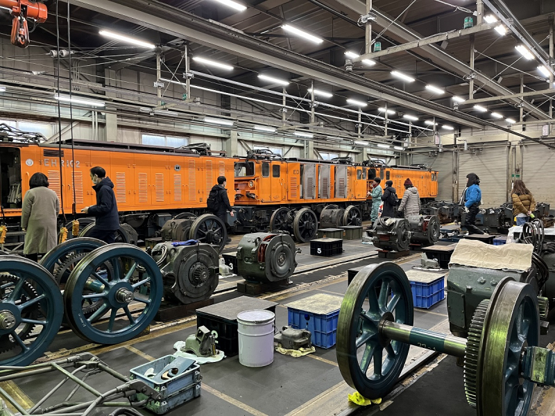 トロッコ電車に乗って新山彦橋から白銀の黒部峡谷を鑑賞「冬の黒部峡谷プレミアムツアー」募集受付開始!