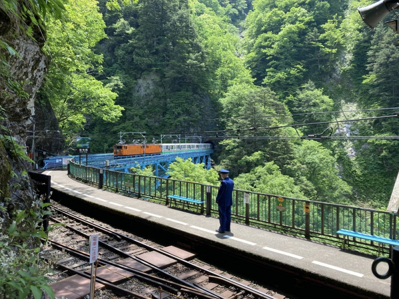 「秘湯・黒薙温泉 迫力の噴泉と ます寿司づくり体験付きトロッコ電車の旅」募集受付開始!